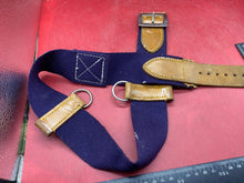 Charger l&#39;image dans la galerie, WW2 British Army Hussars Blue Canvas and Leather Belt with Fittings.
