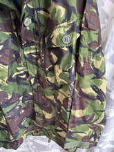 Load image into Gallery viewer, Genuine British Army Windproof Combat Smock Woodland DP 180/104
