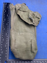 Charger l&#39;image dans la galerie, Original British Army 37 Pattern Webbing Bren Pouch WW2 Pattern
