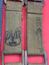 Charger l&#39;image dans la galerie, Original WW2 British Army 37 Pattern Brace Adaptor Pair
