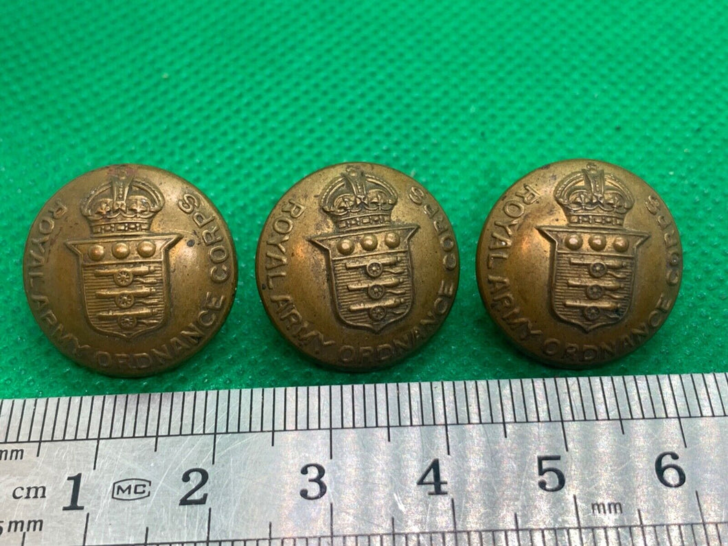 Original Group of WW1 WW2 British Army Royal Army Ordinance Corps Buttons Kings