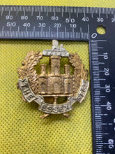 Load image into Gallery viewer, British Army - The Essex Regiment Cap Badge. Maker Marked
