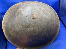 Charger l&#39;image dans la galerie, WW2 Canadian Army Mk3 Turtle Helmet - Original WW2 Helmet Shell - High Rivet
