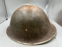 Charger l&#39;image dans la galerie, Original WW2 British / Canadian Army Mk3 Turtle Combat Helmet
