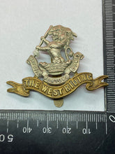 Charger l&#39;image dans la galerie, Original WW2 British Army The West Riding Regiment Cap Badge
