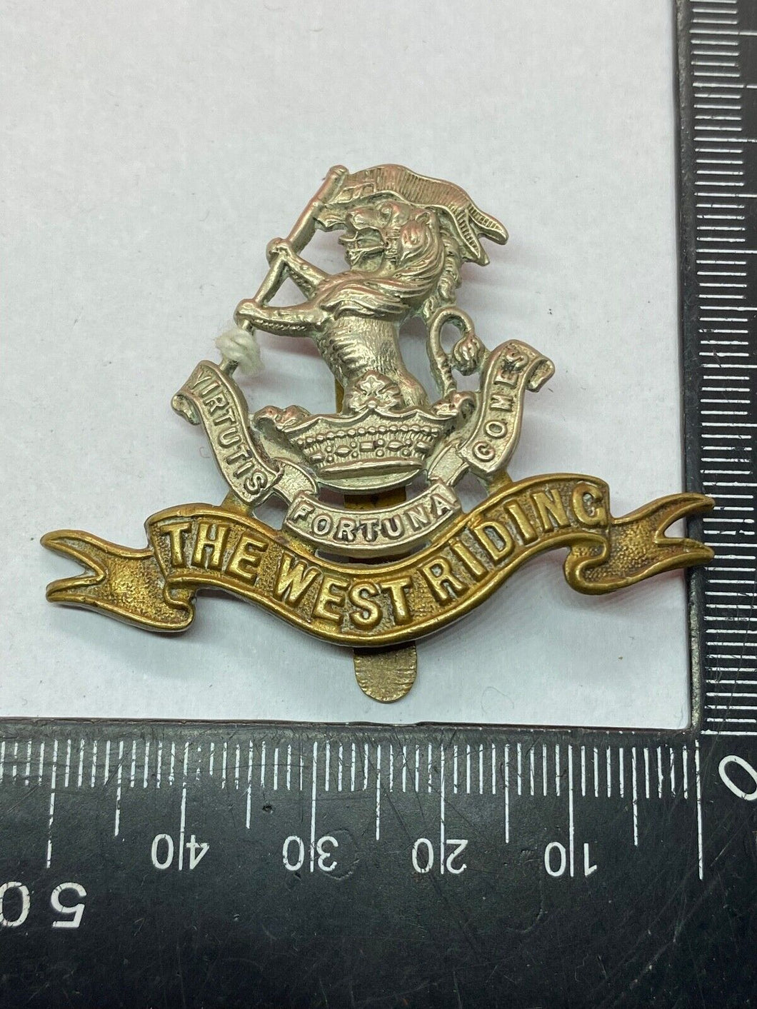 Original WW2 British Army The West Riding Regiment Cap Badge