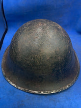 Charger l&#39;image dans la galerie, Original WW2 British Army / Canadian Army Mk3 Turtle Combat Helmet - Div Sign
