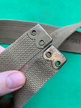 Charger l&#39;image dans la galerie, Original WW2 British Army 37 Pattern L Straps -  M.E.Co - 1941 Dated
