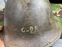 Charger l&#39;image dans la galerie, British / Canadian Army Mark 3 Turtle Helmet - Original WW2 Combat Helmet
