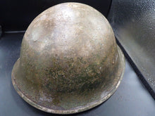 Load image into Gallery viewer, Mk3 Canadian / British Army Original WW2 Turtle Helmet High Rivet
