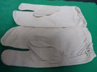 Original WW2 British Army Gunners Winter White Gloves - The Militaria Shop