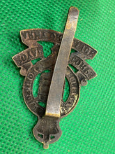 Load image into Gallery viewer, Original WW1 / WW2 British Army Royal Army Ordnance Corps Cap Badge
