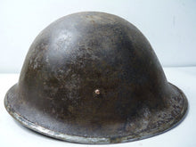 Load image into Gallery viewer, Mk3 Canadian / British Army Original WW2 Turtle Helmet High Rivet
