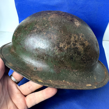 Load image into Gallery viewer, WW1 / WW2 British Army Mk1* - Original British Army Combat Helmet
