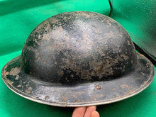 Lade das Bild in den Galerie-Viewer, British Army Mk2 Brodie Helmet - Original WW2 Combat Helmet
