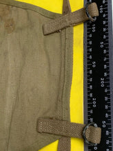 Lade das Bild in den Galerie-Viewer, Original WW2 US Army M1928 Haversack Pack Tail - 1944 Dated
