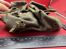 Lade das Bild in den Galerie-Viewer, Genuine British Army Combat Pouch
