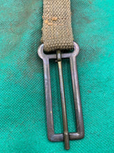 Charger l&#39;image dans la galerie, Original WW2 British Army 37 Pattern Brace Adaptors - 1941 Dated
