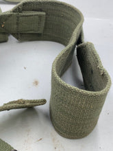 Charger l&#39;image dans la galerie, Original WW2 British Army 44 Pattern Shoulder Strap - 1945 Dated
