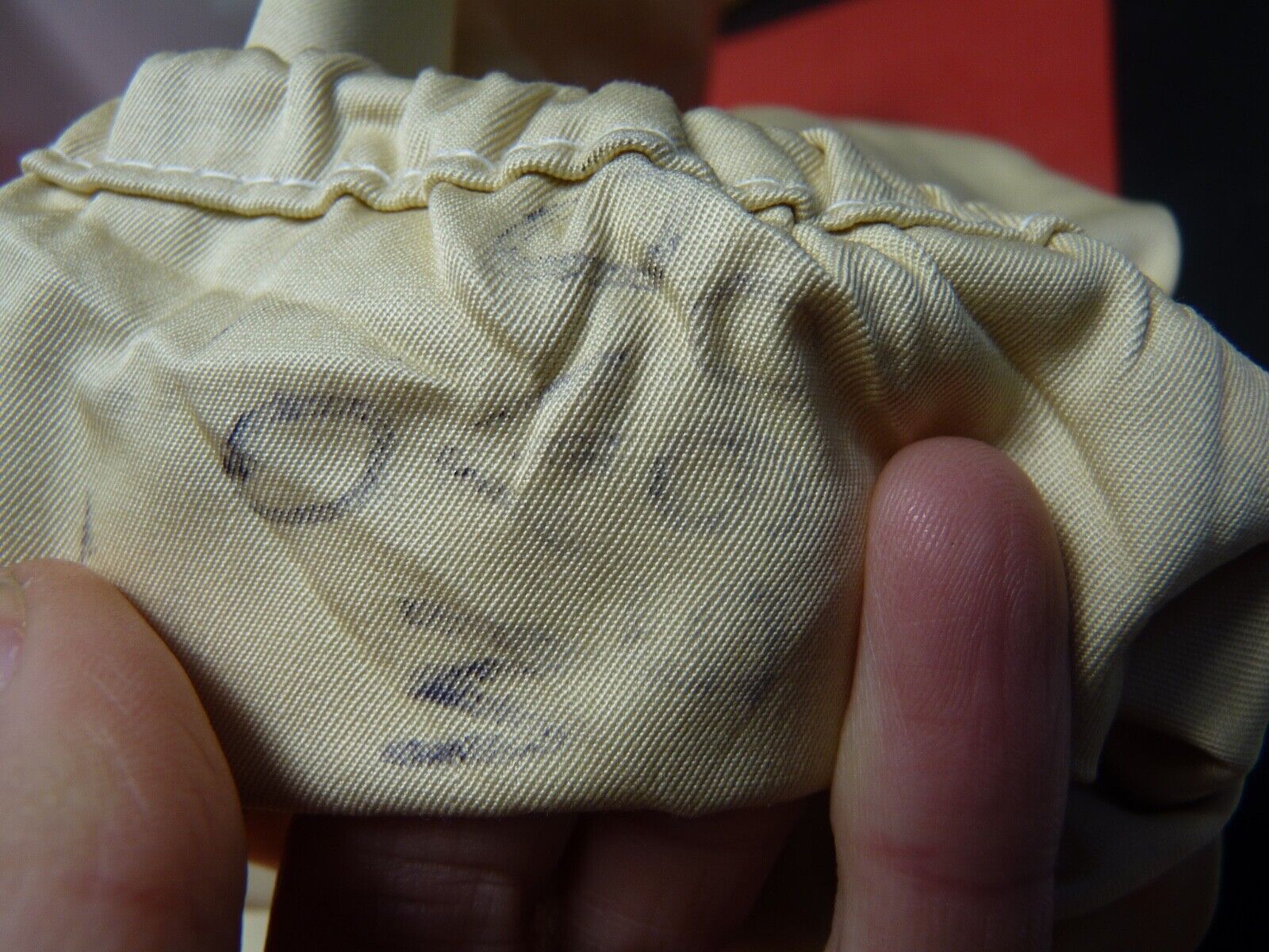 Original WW2 British Army Gunners Winter White Gloves - 1943 - The Militaria Shop