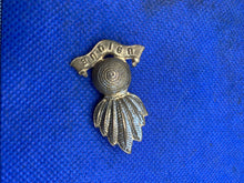 Load image into Gallery viewer, Royal Artillery British Army Cap/Beret/Collar Badge
