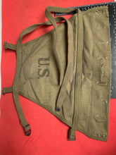 Load image into Gallery viewer, Original WW2 US Army M1928 Haversack Pack Tail
