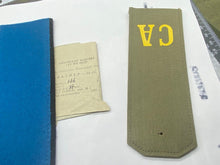 Load image into Gallery viewer, Russian Army Soviet Shoulder Board Epaulette &amp; Badge Set on Display Card
