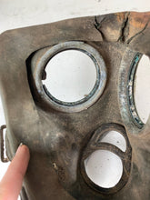 Load image into Gallery viewer, Original German Army WW2 Soldiers Gas Mask (No Filter) - The Militaria Shop
