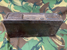 Load image into Gallery viewer, Original WW2 German Wehrmacht Army 34/42 Box
