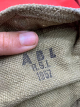 Load image into Gallery viewer, 37 Pattern Bren Pouch - Post WW2 British Army Pattern in Great Condition
