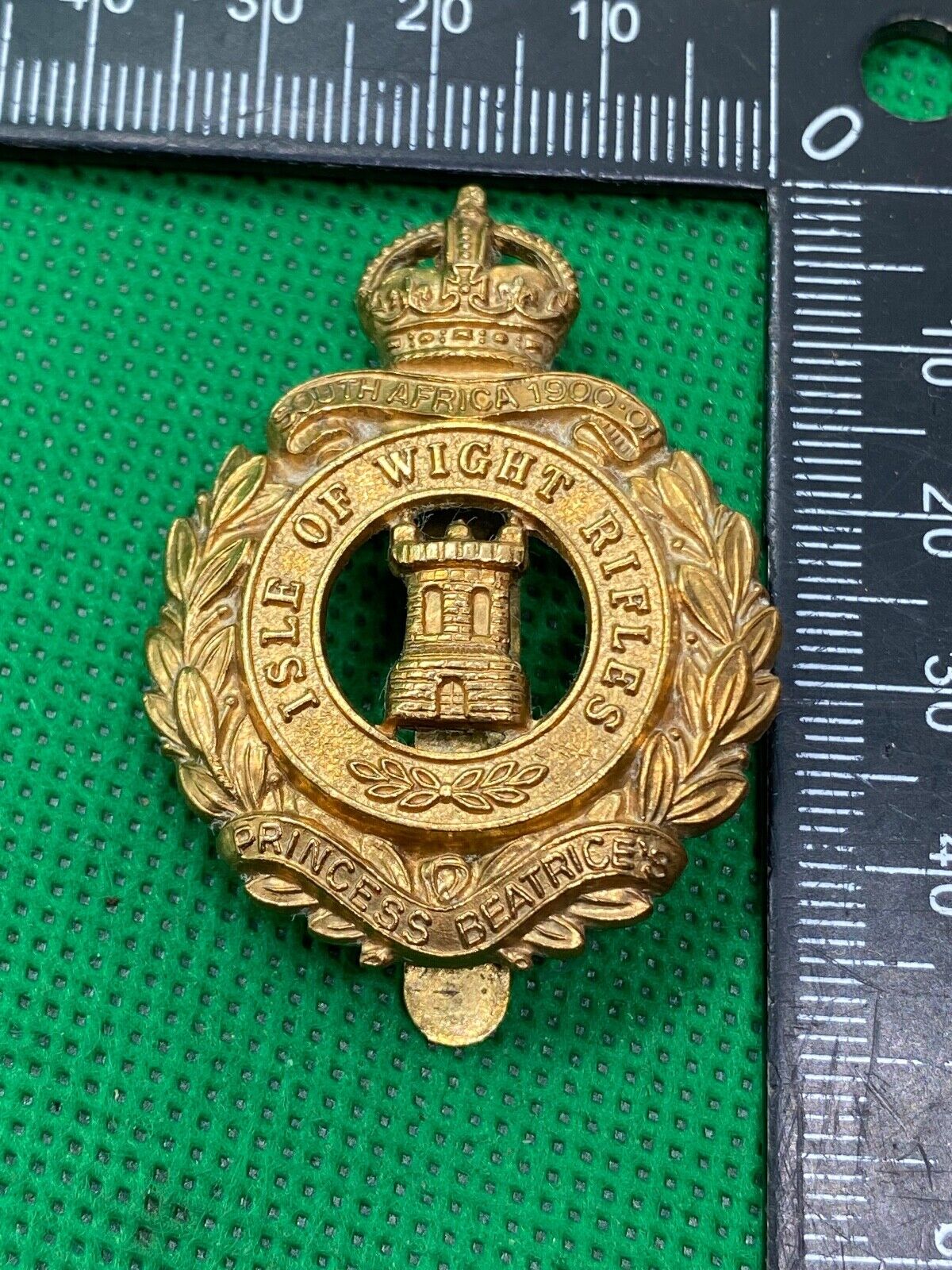 WW1 / WW2 British Army Isle of Wight Rifles Regiment Cap Badge – The ...