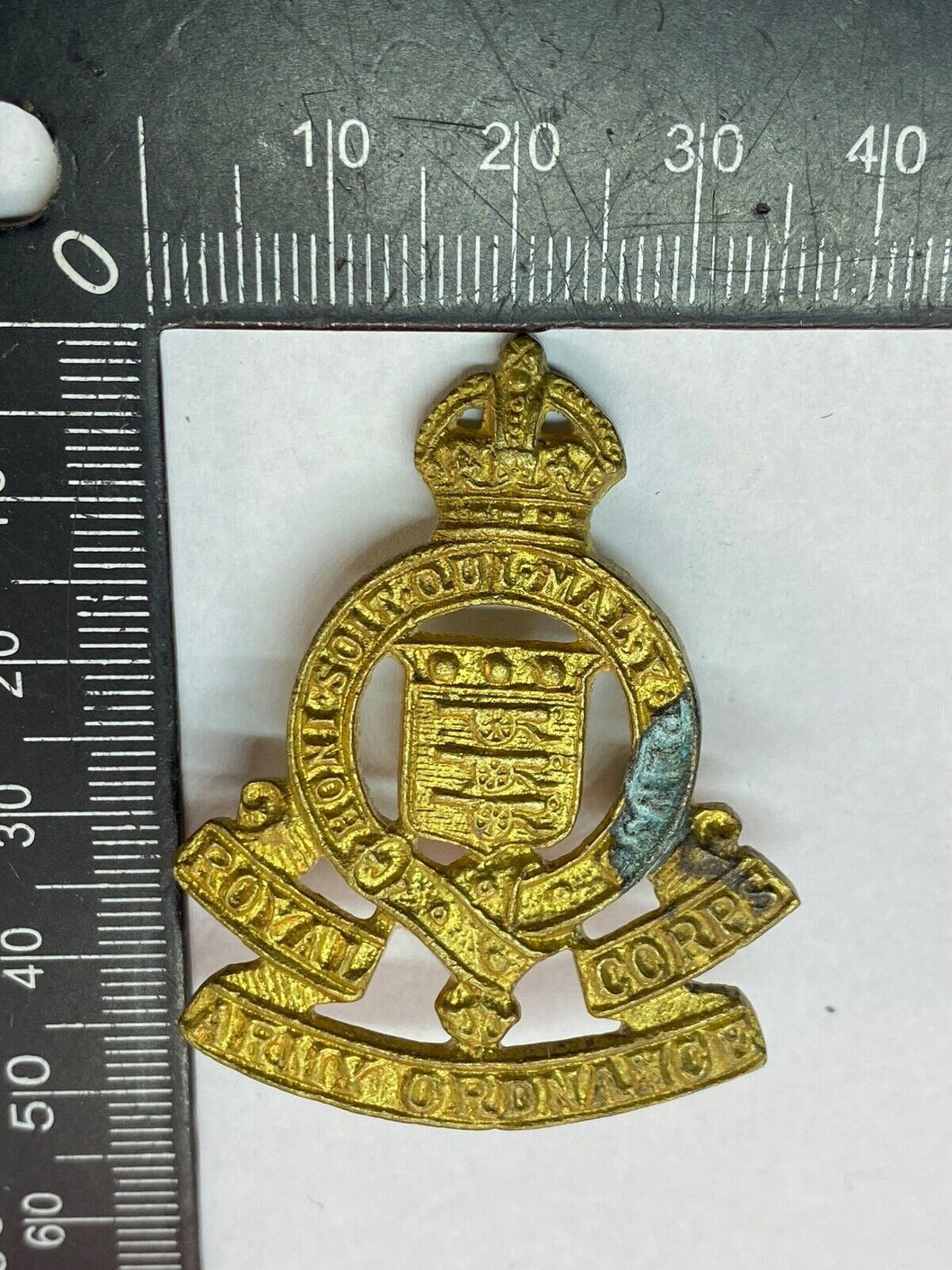 Original WW1 / WW2 British Army Royal Army Ordnance Corps Cap Badge