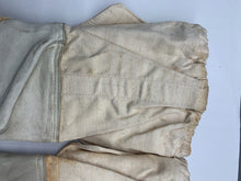 Lade das Bild in den Galerie-Viewer, British Army Winter Camouflaged Snow Mittens Gloves
