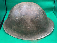 Lade das Bild in den Galerie-Viewer, Original WW2 British Army / Canadian Army Mk3 Turtle Combat Helmet
