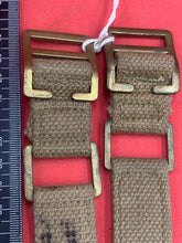 Charger l&#39;image dans la galerie, Original WW2 British Army 37 Pattern Brace Adaptor Pair
