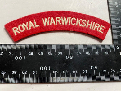 WW2 British Army ROYAL WARWICKSHIRE Regimental Shoulder Title. - The Militaria Shop