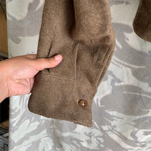 Load image into Gallery viewer, Original British Army 49 Pattern REME Battledress Uniform Jacket - 36&quot; Chest

