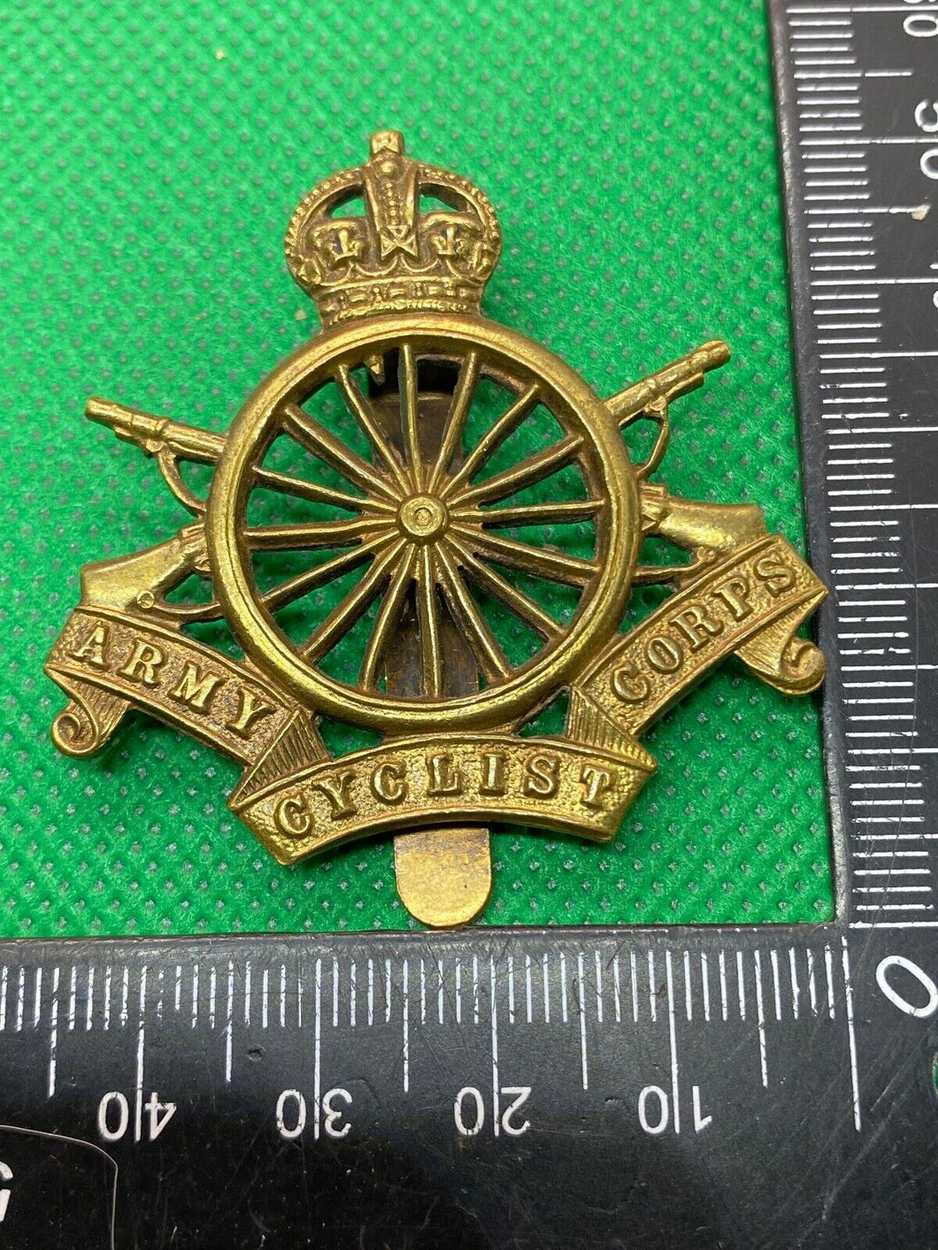 Original British Army WW1 Army Cyclists Corps Brass Cap Badge