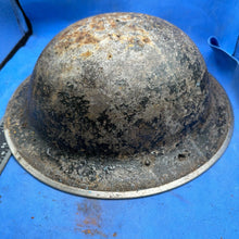 Charger l&#39;image dans la galerie, British Army Mk2 Brodie Helmet - Original WW2 Combat Helmet
