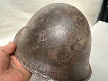 Load image into Gallery viewer, Mk3 Canadian / British Army Original WW2 Turtle Helmet High Rivet
