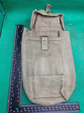 Lade das Bild in den Galerie-Viewer, Original British Army 37 Pattern Bren Pouch - WW2 Pattern
