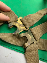 Charger l&#39;image dans la galerie, Original WW2 British Army 37 Pattern L Straps -  M.E.Co - 1941 Dated
