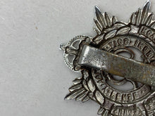 Charger l&#39;image dans la galerie, Original WW2 British Army Kings Crown Cap Badge - Royal Army Service Corps
