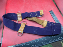 Charger l&#39;image dans la galerie, WW2 British Army Hussars Blue Canvas and Leather Belt with Fittings. 30 inch.
