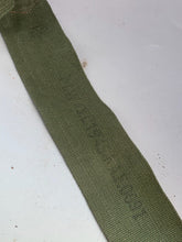 Charger l&#39;image dans la galerie, Original WW2 British Army 44 Pattern Shoulder Strap - 1945 Dated
