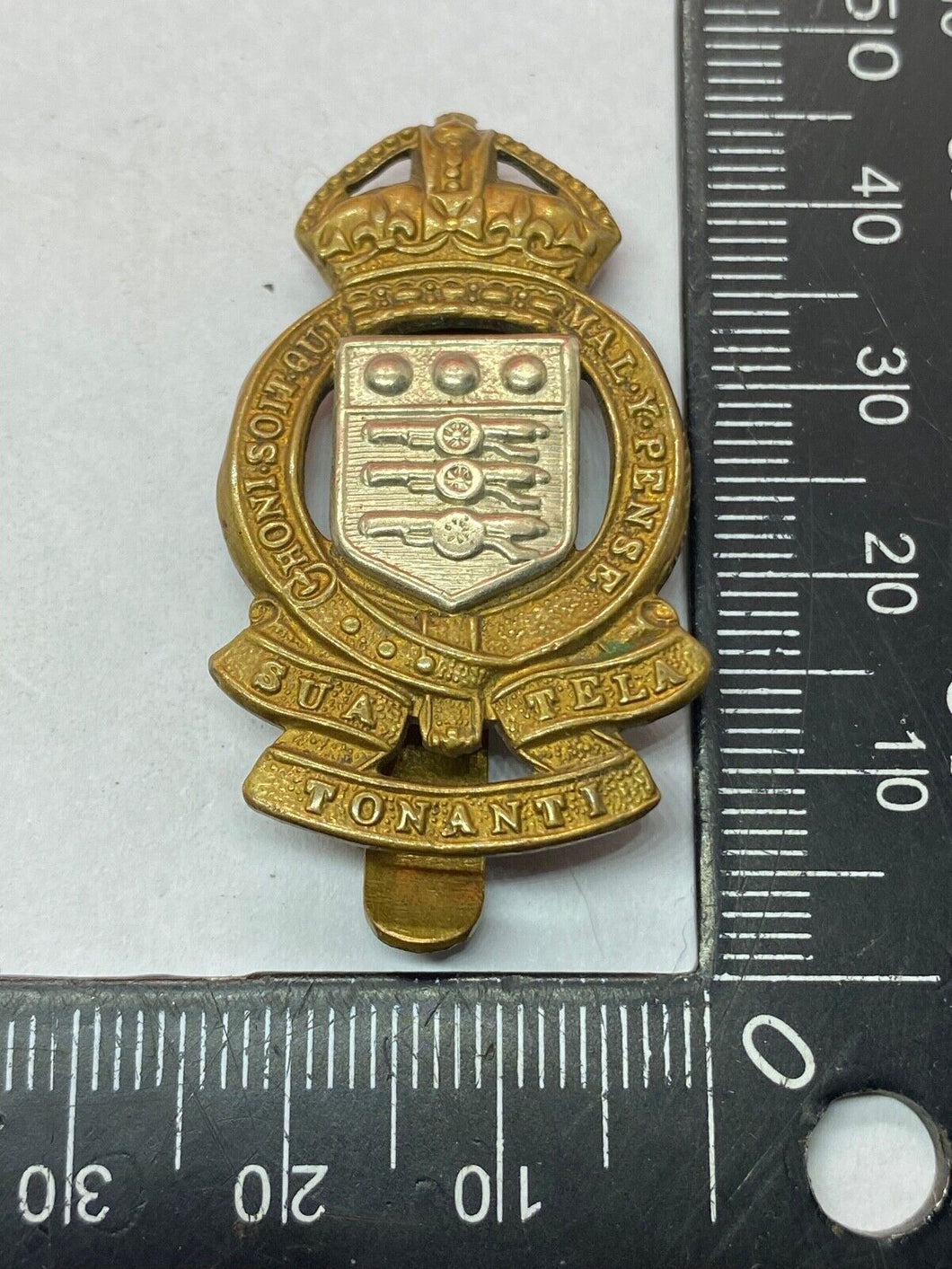 Original WW1 / WW2 British Army - Royal Army Ordnance Corps Cap Badge