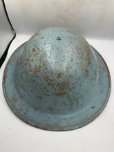 Load image into Gallery viewer, Original WW1 / WW2 British Army Mk1* Army Combat Helmet - Complete
