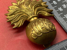 Load image into Gallery viewer, British Army WW1 / WW2 Honourable Artillery Company Cap Badge with Rear Slider.
