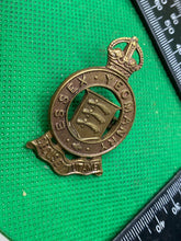 Load image into Gallery viewer, WW1 / WW2 British Army - Essex Yeomanry Regiment Cap Badge
