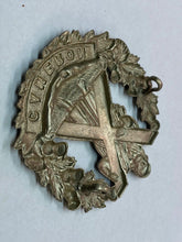 Load image into Gallery viewer, Original WW1 / WW2 British Army Cameron Highlanders Regiment Cap Badge
